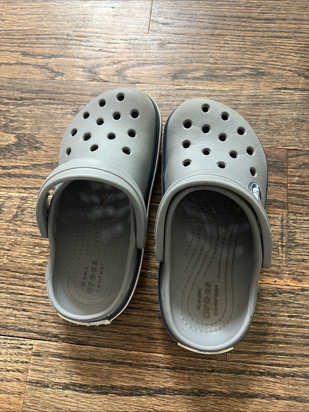 CROCS Kids Classic Clog in Light Gray